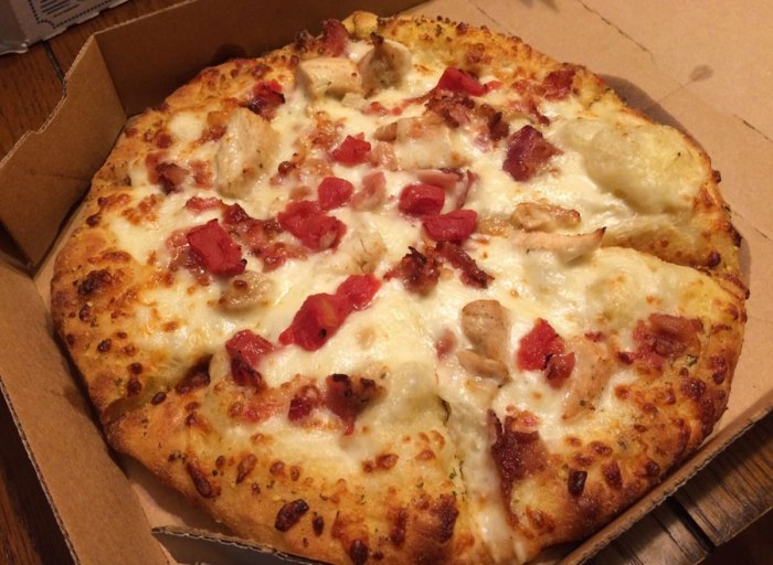 Domino's sweet bbq bacon chicken